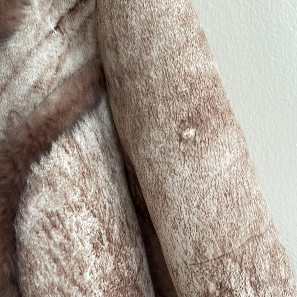 Shearling Fur Coat - image 7